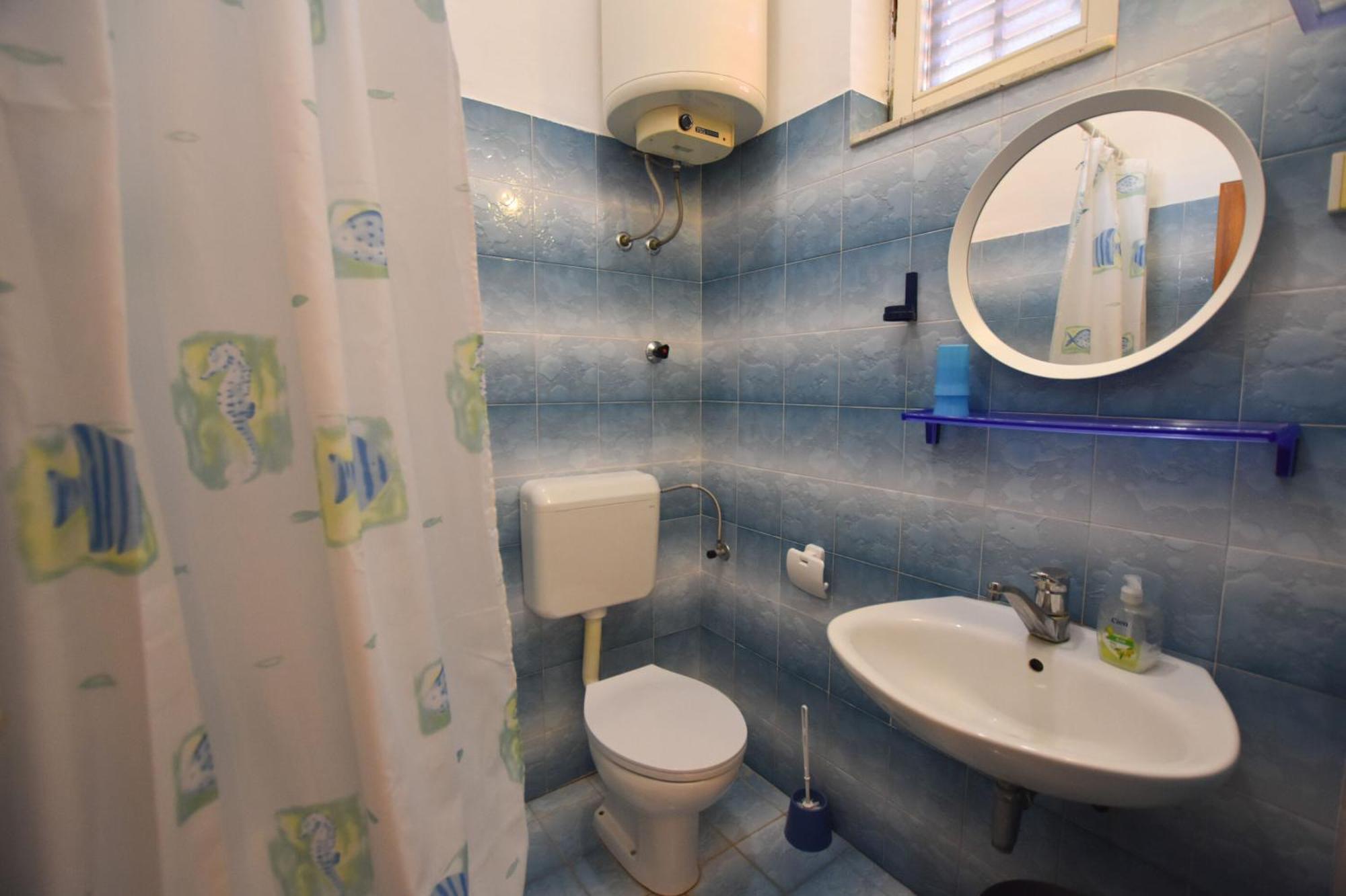 Apartments And Rooms Jakov 프리모스턴 객실 사진